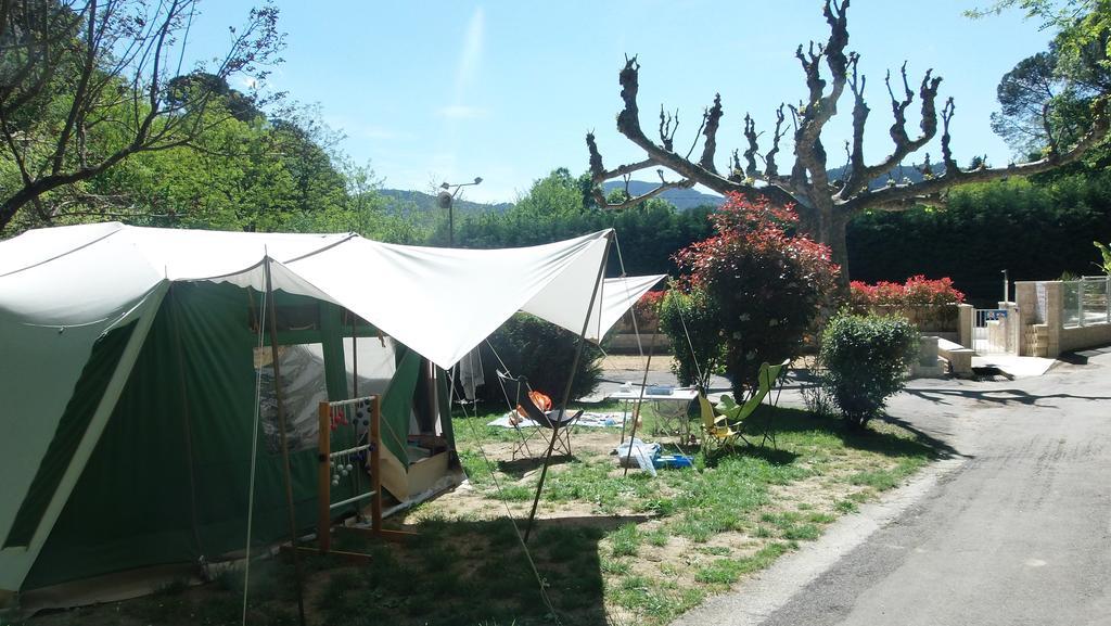 Camping Les Sources Saint-Jean-du-Gard Exterior foto