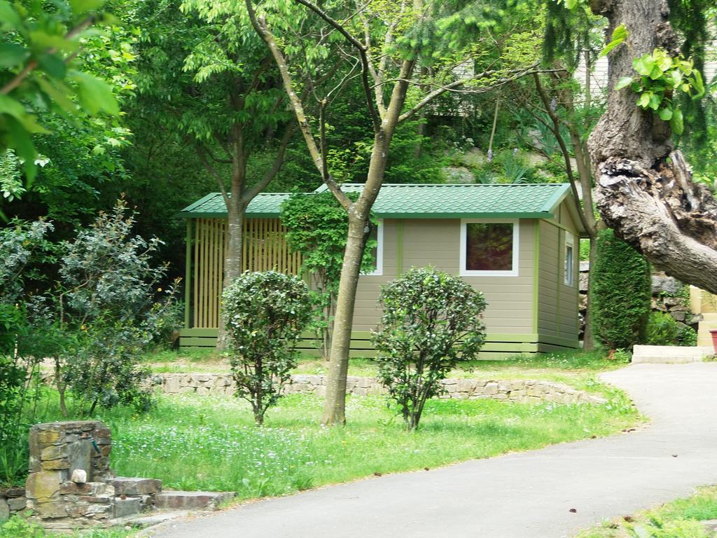 Camping Les Sources Saint-Jean-du-Gard Exterior foto