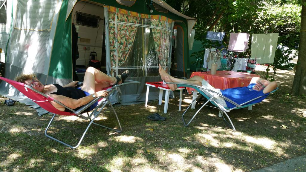 Camping Les Sources Saint-Jean-du-Gard Exterior foto
